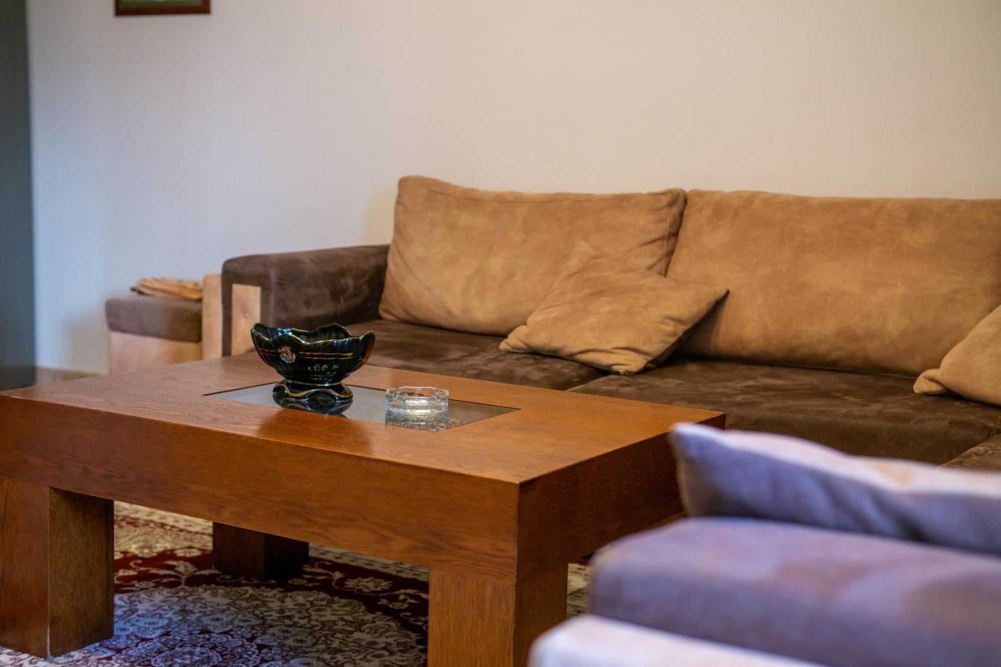 Bllok Bright Private Bedrooms With Private Bathroom On Shared Apartment Tirana Kültér fotó