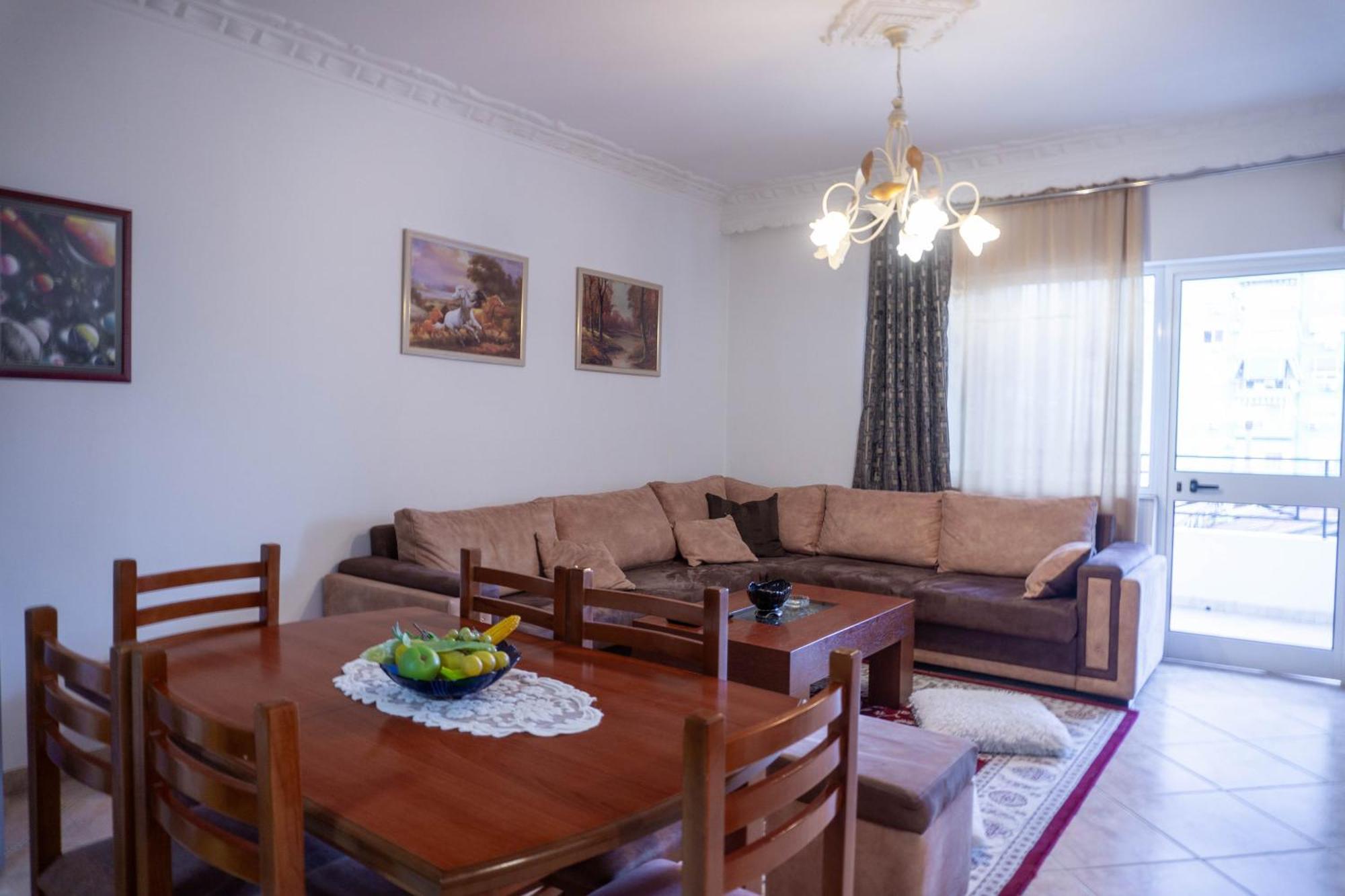 Bllok Bright Private Bedrooms With Private Bathroom On Shared Apartment Tirana Kültér fotó